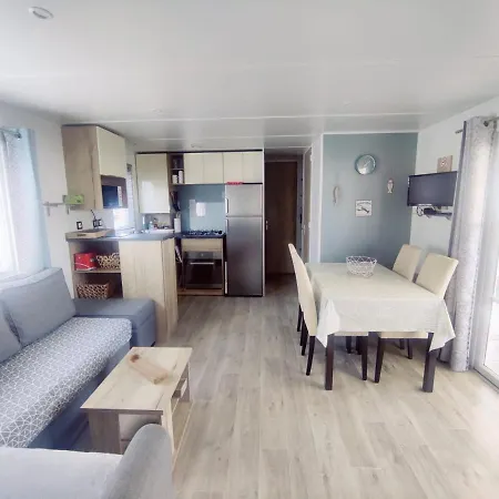 Campsite Mobil 40 M2 4*